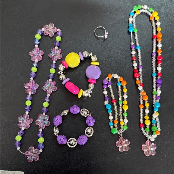 Kids accessory bundle. - Picture 3 of 7